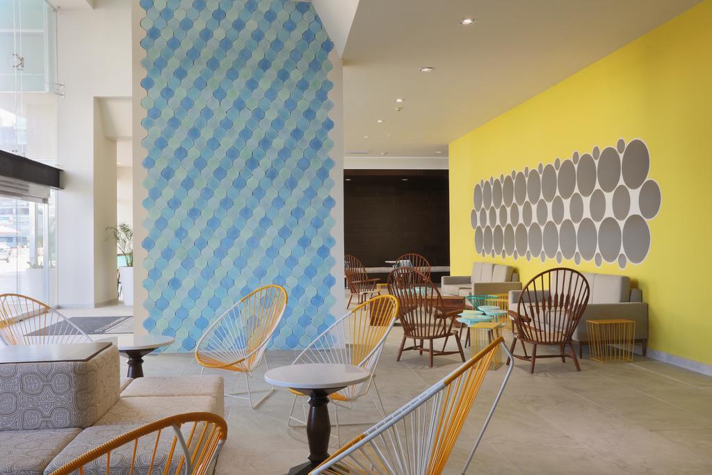 Krystal Urban Cancun & Beach Club Exterior photo