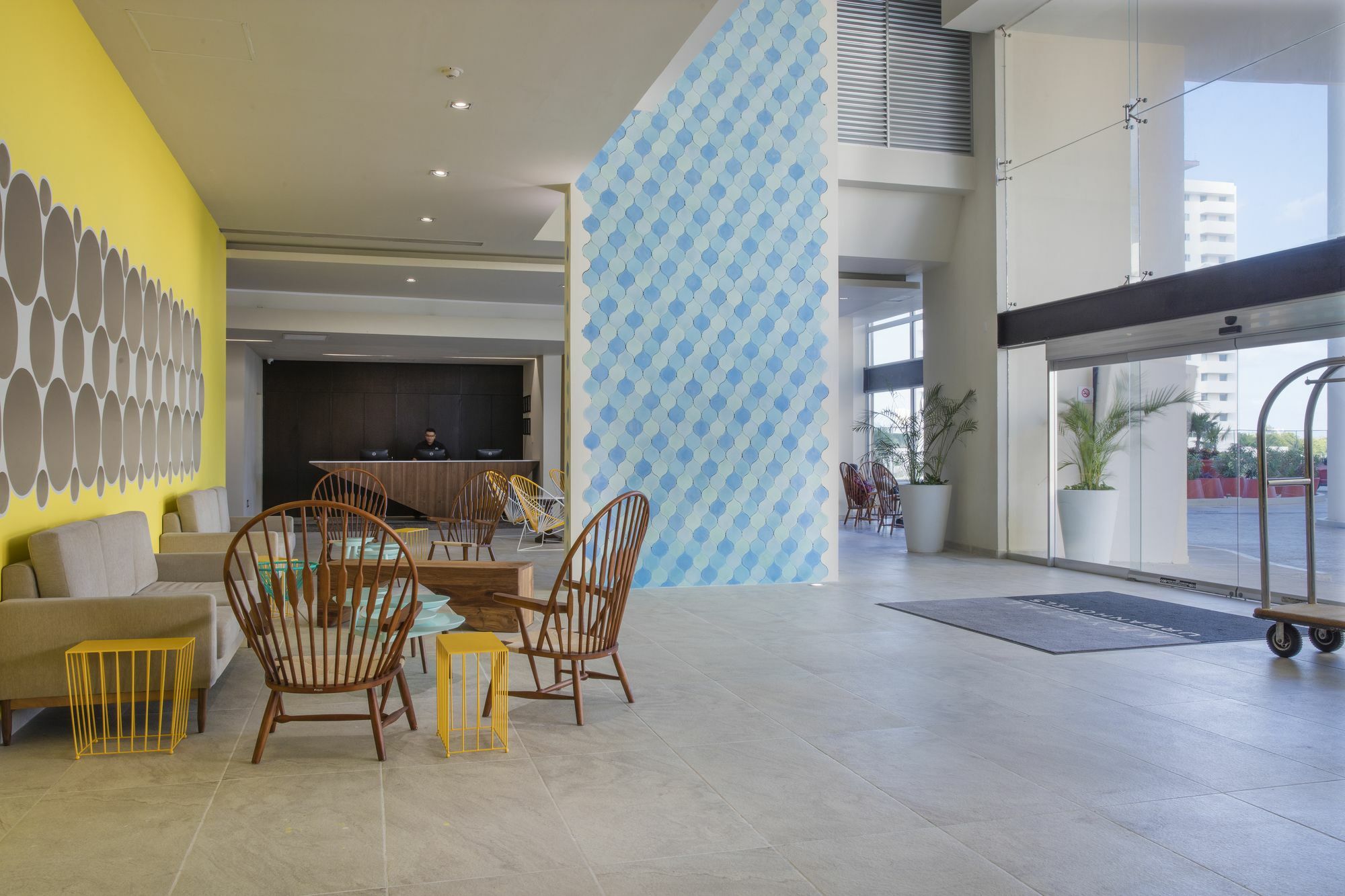 Krystal Urban Cancun & Beach Club Exterior photo