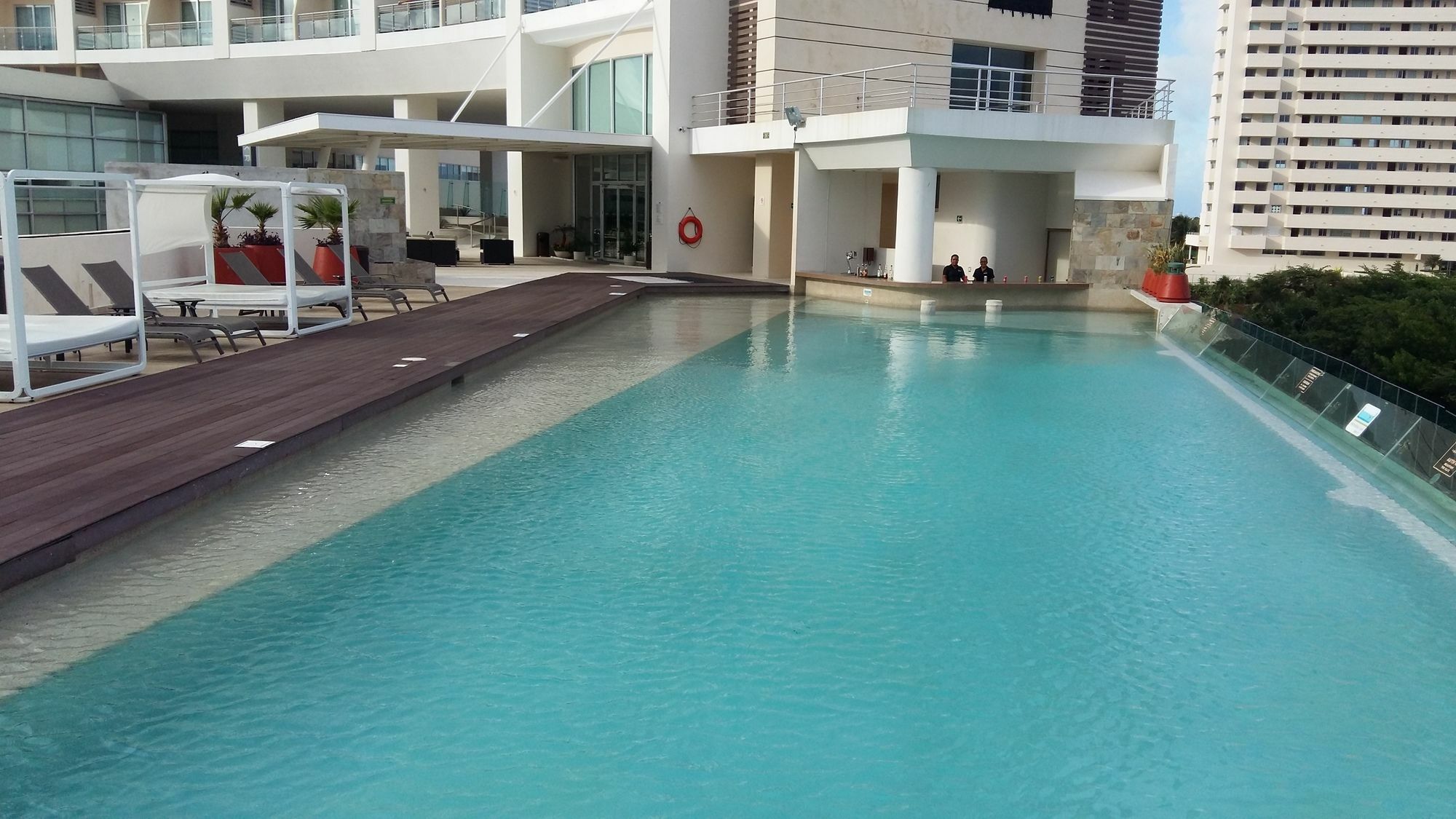Krystal Urban Cancun & Beach Club Exterior photo